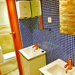 02lisbon Downtown Private Bedroom River View 게스트하우스 *