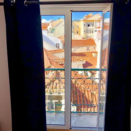 02lisbon Downtown Private Bedroom River View בית הארחה